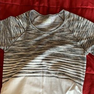Athleta top